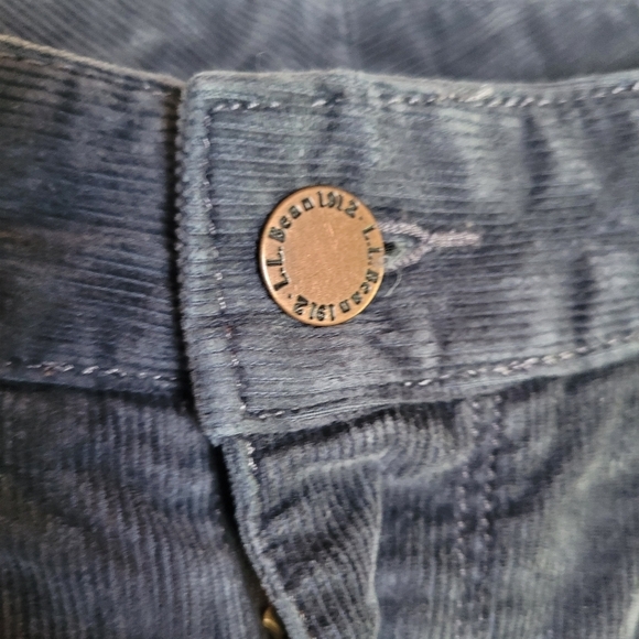 L.L.Bean Women's Favorite Fit Blue Corduroy Pants Size 18 Regular - Picture 2 of 8